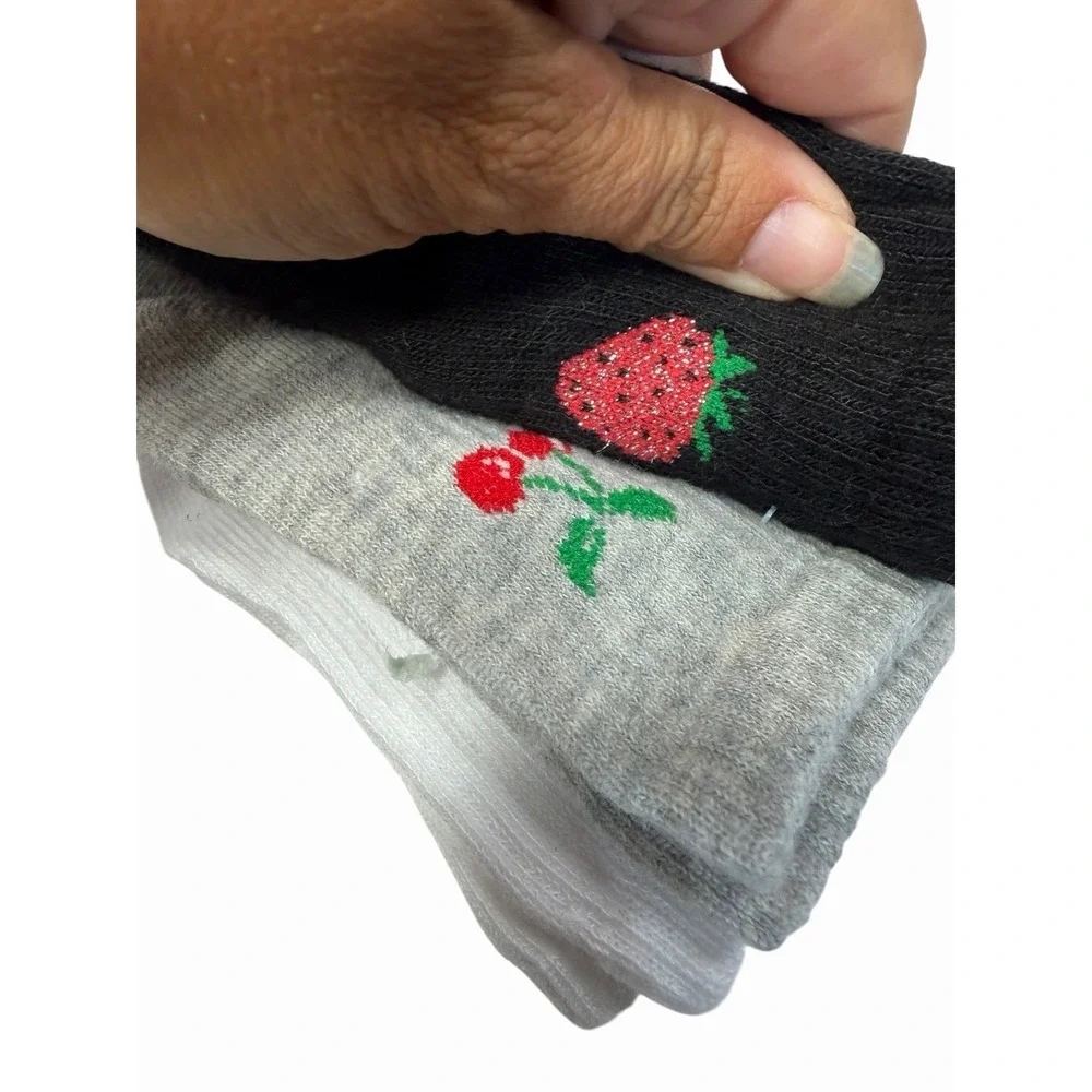 NOBO no boundaries womens 3 pairs anklet socks size 4-10 strawberry cherry peach